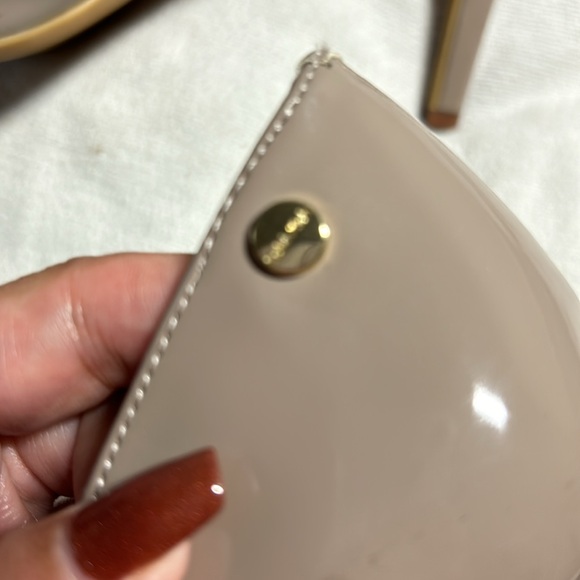 Calvin Klein Patent Taupe Heels NWOT 8.5 - Picture 6 of 9